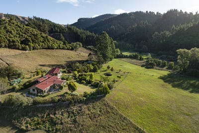 /international/nz/504-riwaka-sandy-bay-road-kaiteriteri-tasman-380066081000/