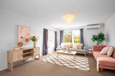 /international/nz/35-outram-grove-kelson-lower-hutt-city-380066095927/