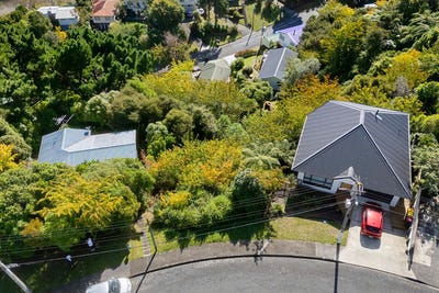 /international/nz/8-castle-crescent-stokes-valley-lower-hutt-city-380066097142/