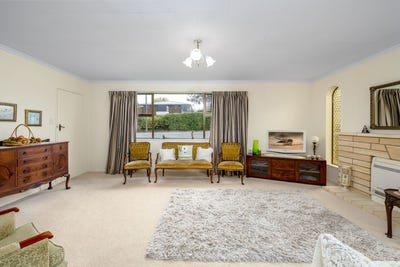 /international/nz/6-bond-street-waimate-canterbury-380066108473/