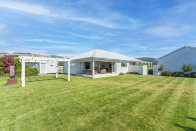 /international/nz/8-pukatea-lane-kinloch-taupo-380066118301/