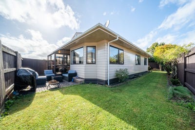 /international/nz/52-athlone-crescent-avalon-lower-hutt-city-380066117465/
