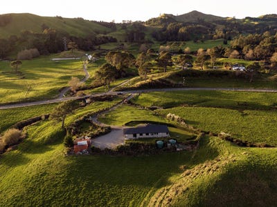 /international/nz/264-mcphail-road-oropi-western-bay-of-plenty-380066075421/