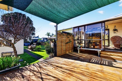 /international/nz/285-pohutukawa-avenue-ohope-whakatane-380066172390/