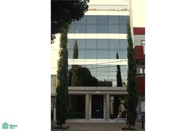 /international/ar/42-entre-22-y-23-s-n-la-plata-la-plata-gba-sur-buenos-aires-310065280678/