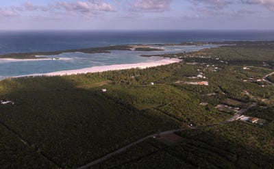 /international/bs/queen-s-highway-savannah-eleuthera-north-eleuthera-310000001206/