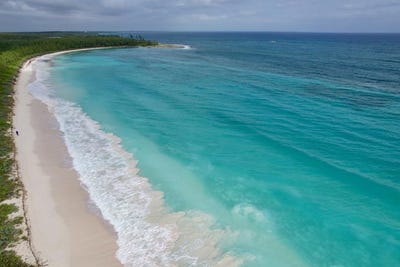 /international/bs/schooner-bay-beachfront-abaco-central-abaco-310000000236/