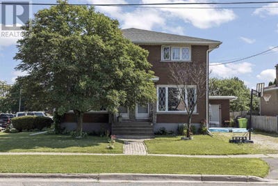 /international/ca/416-418-farwell-ter-sault-ste-marie-ontario-310059259820/