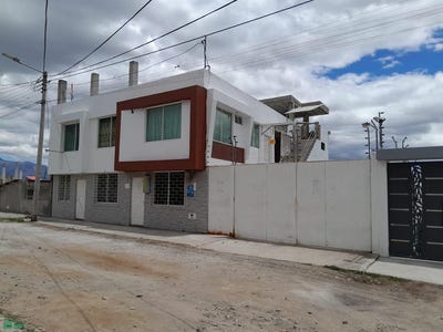 /international/ec/ejido-de-cranqui-barrio-19-de-enero-esperanza-mateus-pena-al-100-0-sur-de-ibarra-ibarra-imbabura-ibarra-imbabura-province-310065421381/