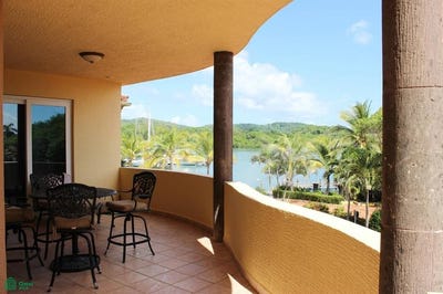 /international/hn/waterfront-marina-villa-2d-3br-2ba-in-parrot-tree-plantation-s-n-roatan-islas-de-la-bahia-roatan-bay-islands-department-310065272838/