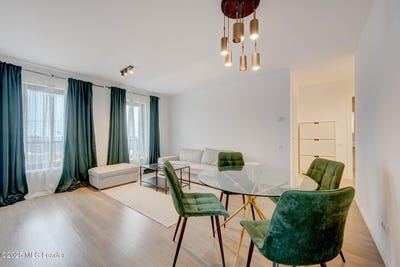 /international/ro/1-bulevardul-pipera-voluntari-ilfov-county-310000012174/