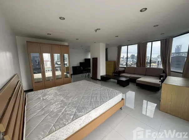 Grand Dana Tower, Soi Lat Phrao 18 Yaek 1, Chom Phon, Chatuchak, Bangkok, 10900 Thailand, Chatuchak, 