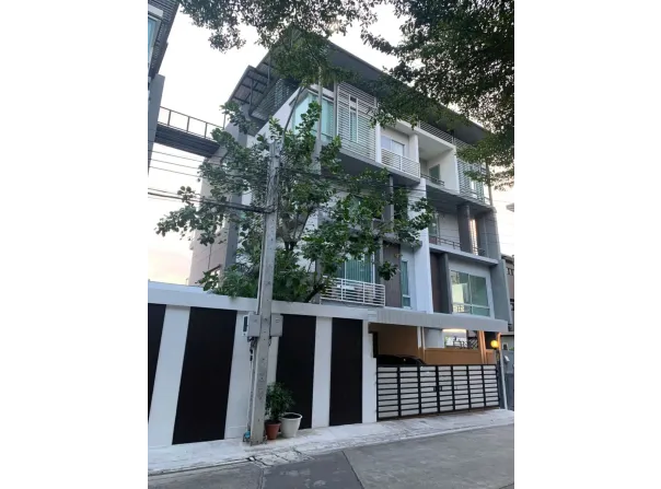600/2 Soi Muban B Square Rama 9- Meng Jai, Wang Thonglang, Bangkok 10310, THA, Wang Thonglang, Bangkok
