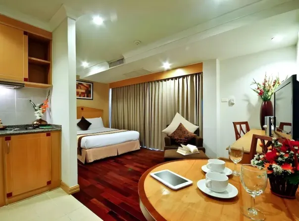 Admiral Suites Bangkok, Sukhumvit Road, Khlong Tan, Khlong Toei, Bangkok, 10110 Thailand, Khlong Toei, 