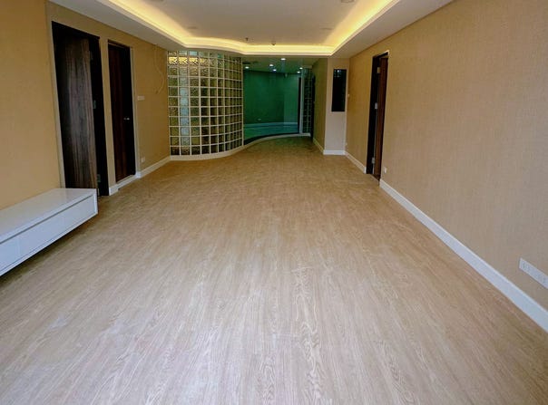 Crystal Garden, 217/1 Soi Sukhumvit 4, Khlong Toei, Bangkok 10110, THA, Khlong Toei, Bangkok