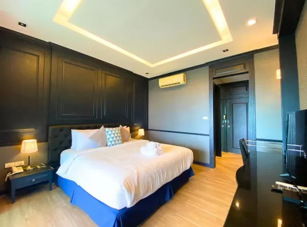 View Cafe Phuket, เจ้าฟ้า 73, Chalong, Phuket, 83130 Thailand, Phuket, 