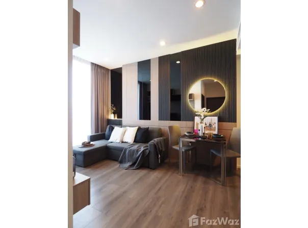 Whizdom Essence Sukhumvit Rd., Bang Chak, Phra Khanong, Bangkok 10260, THA, Bang Chak, Bangkok
