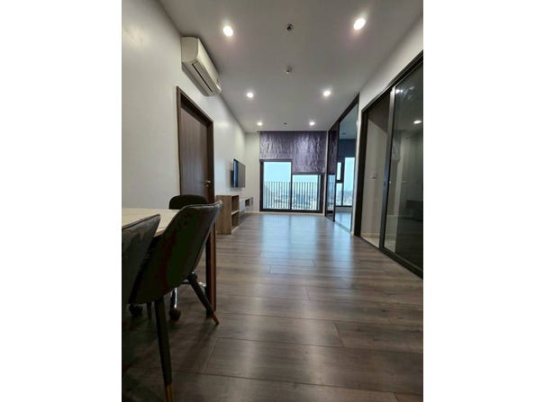Whizdom Essence Sukhumvit Rd., Bang Chak, Phra Khanong, Bangkok 10260, THA, Bang Chak, Bangkok
