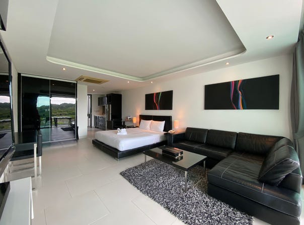 Family Mart, Twin Sand Resort And Spa, 93 Thawi Wong Rd., Pa Tong, Kathu, Phuket 83150, THA, Pa Tong, Phuket