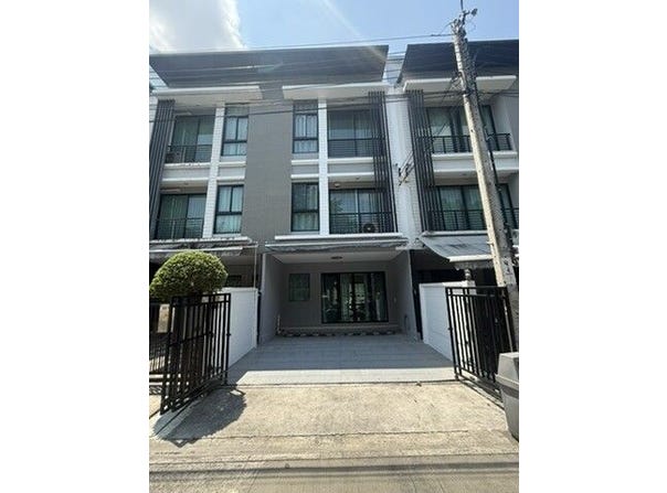 Ban Klangmueng Phraram 9-Ramkhamhaeng, Phlab Phla, Wang Thonglang, Bangkok, 10310 Thailand, Wang Thonglang, 