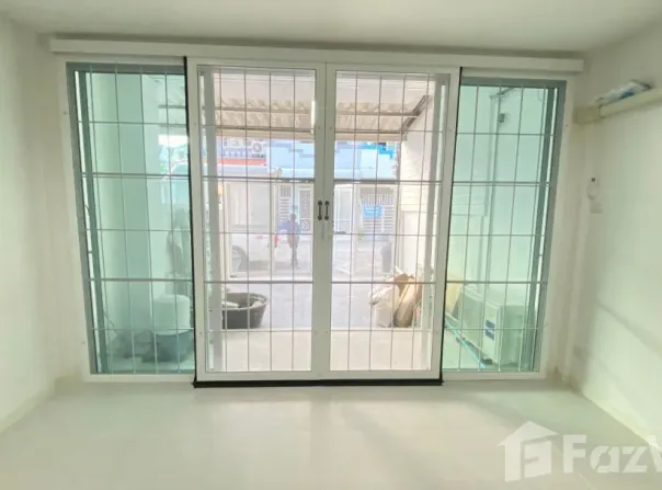 128/11 Soi Sikarin, Hua Mak, Bang Kapi, Bangkok, 10240 Thailand, Bang Kapi, 