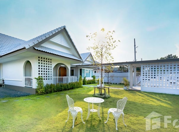 161/22 Thanakrit, Muthi 4, San Pu Loei, Doi Saket, Chiang Mai, 50220 Thailand, Doi Saket, 