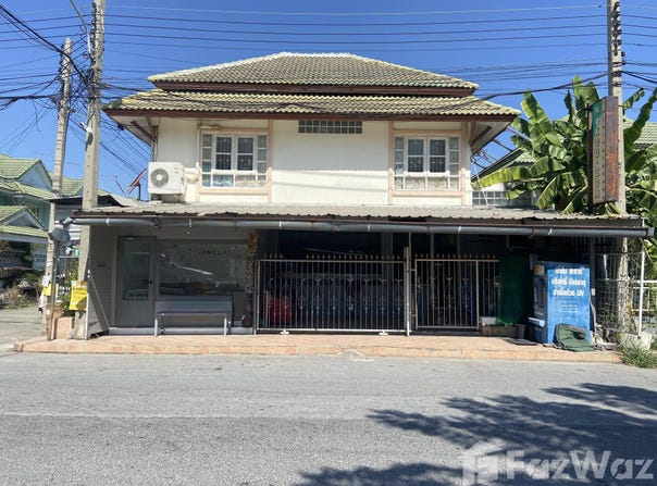 Khlong Luang Road, Khlong Sam, Khlong Luang, Pathum Thani, 12120 Thailand, Khlong Luang, 