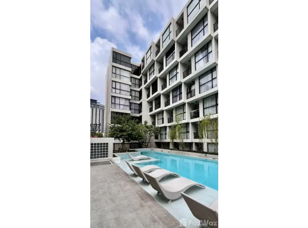 131 Soi 5, Bang Lam Phu Lang, Khlong San, Bangkok, 10600 Thailand, Khlong San, 