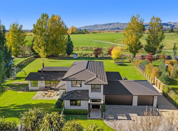 8 Bradleigh Park, Fairhall, Marlborough