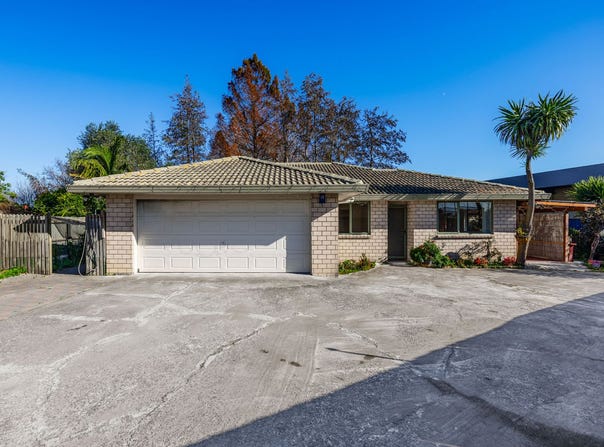 14 Scotts Field Drive, Takanini, Papakura
