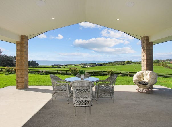 205 Clarks Beach Road, Clarks Beach, Franklin