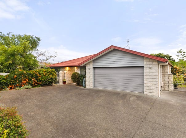 12 Charteris Rise, Riverdale, Gisborne