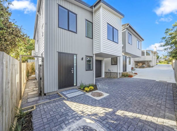 79C Girrahween Drive, Totara Vale, North Shore City