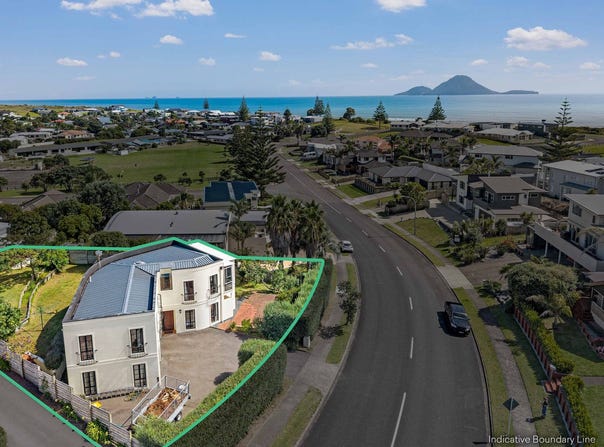 19 Ocean View Road, Coastlands, Whakatane