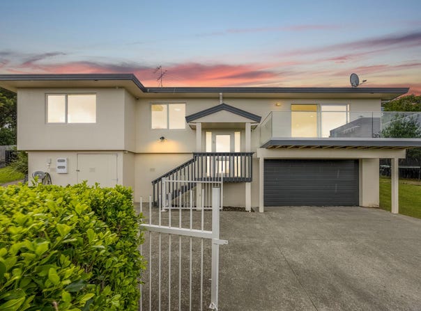22 Whangaparaoa Road, Red Beach, Rodney