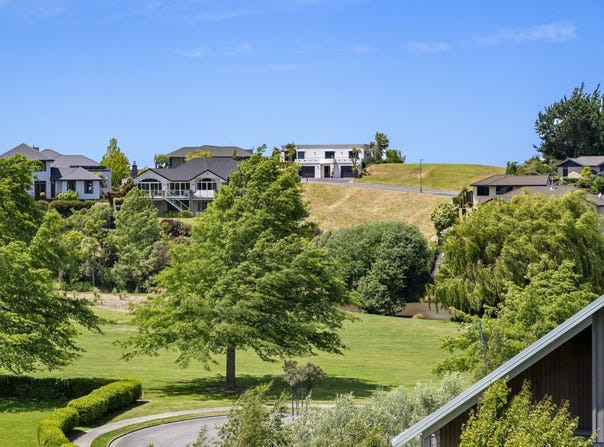 22 Pine Hill Rise, Fairhall, Marlborough