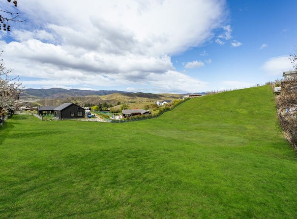 Hall Road, Bannockburn, Central Otago