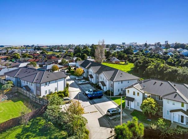 5A-5C Pantera Way, Hillpark, Manukau City