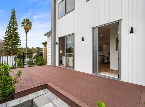 West Harbour, Waitakere City