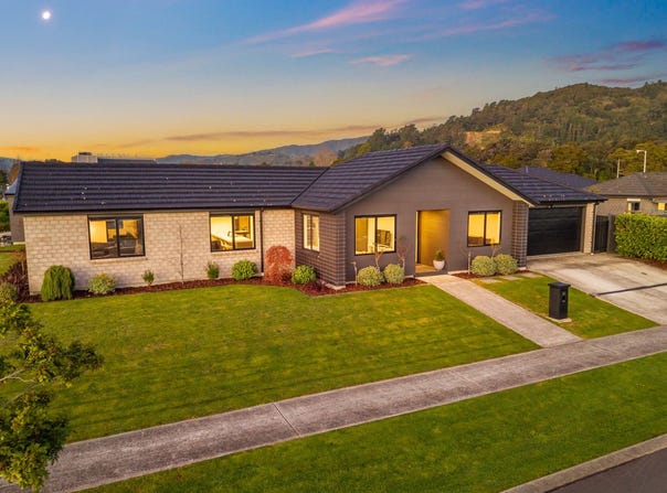 21 Te Kaeaea Crescent, Wallaceville, Upper Hutt City