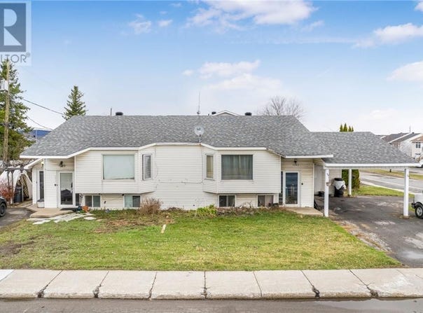 1545 ABERDEEN STREET, Hawkesbury, Ontario K6A1L3