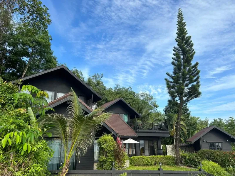 /international/th/ro-pho-cho-phuket-4062-rd-pa-khlok-thalang-phuket-83110-tha-pa-khlok-phuket-province-340065077899/