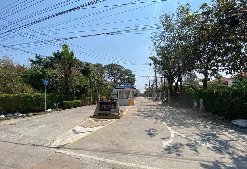 /international/th/69-69-soi-muban-thep-thani-1-dokmai-prawet-bangkok-10250-tha-dokmai-bangkok-340066163311/