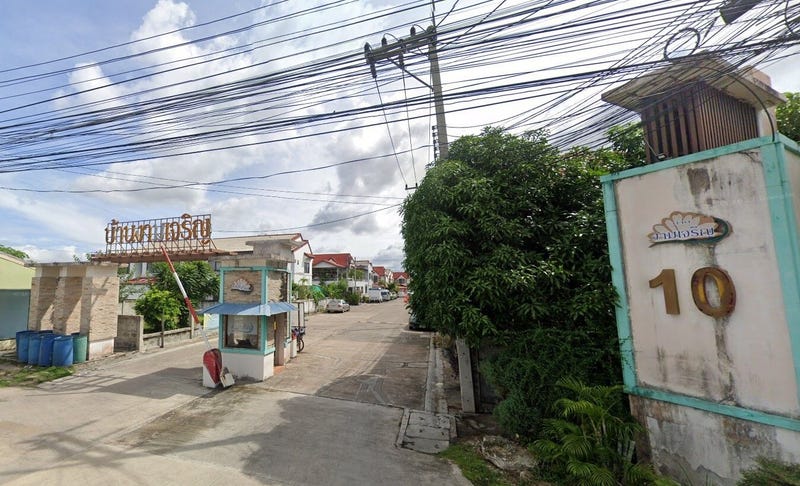 /international/th/soi-muban-ban-ngam-charoen-nong-prue-bang-lamung-chon-buri-20150-tha-nong-prue-chon-buri-340000145876/