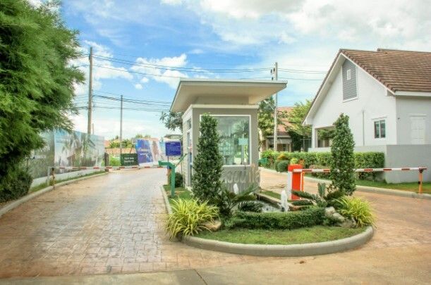 /international/th/baan-suay-namsai-wat-pradu-surat-thani-84000-thailand-surat-thani-changwat-surat-thani-340000234687/