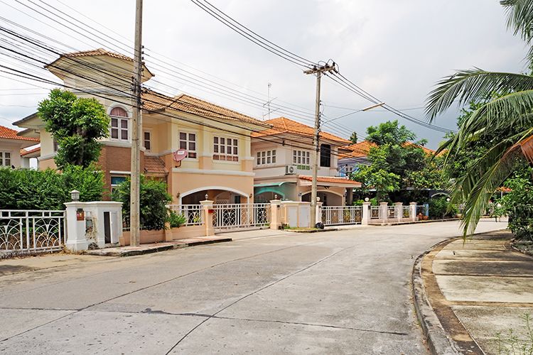 /international/th/soi-muban-passorn-1-khlong-sam-khlong-luang-pathum-thani-12120-tha-khlong-sam-pathum-thani-340000139669/