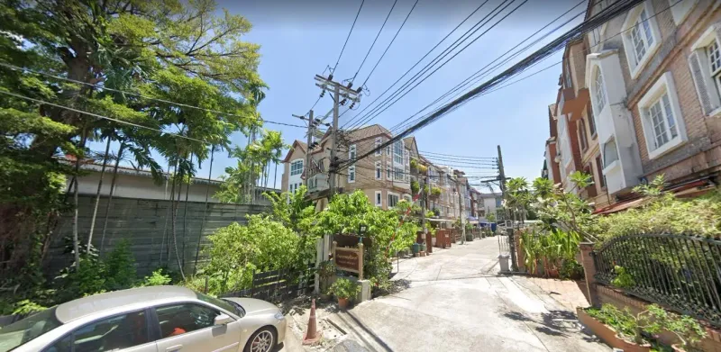 /international/th/149-soi-muban-the-tree-chong-nonsi-yan-nawa-bangkok-10120-tha-chong-nonsi-bangkok-340065076094/