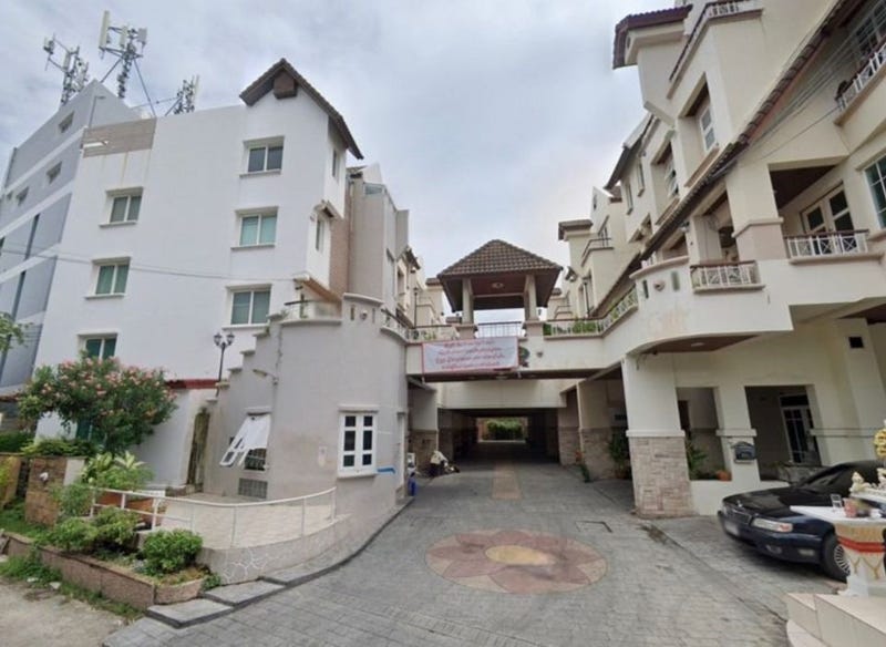 /international/th/busarakum-place-soi-vibhavadi-rangsit-20-yaek-18-chom-phon-chatuchak-bangkok-10900-thailand-chatuchak-bangkok-340000068906/
