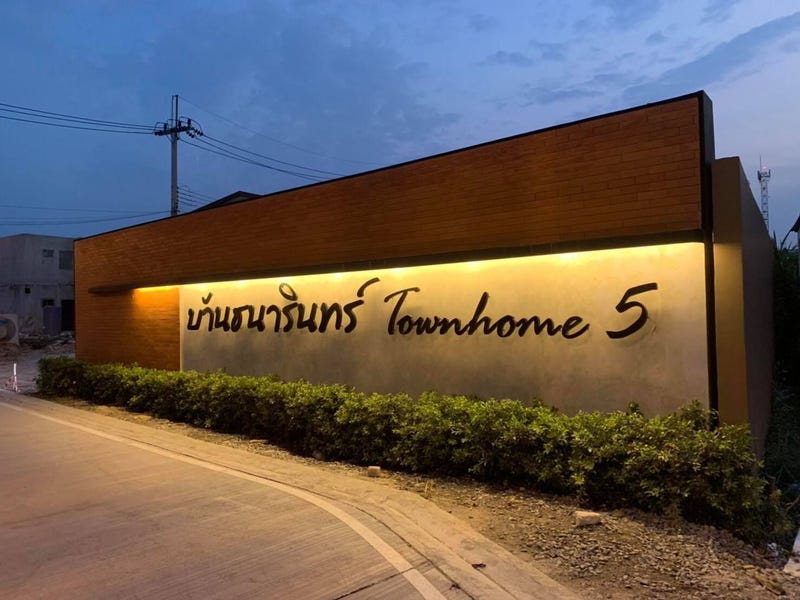 /international/th/680-pracha-uthit-90-ban-khlong-suan-phra-samut-chedi-samut-prakan-10290-thailand-phra-samut-chedi-samut-prakan-340000028676/