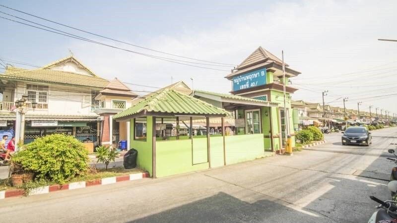 /international/th/soi-muban-phrueksa-22-b-rangsit-khlong-3-khlong-sam-khlong-luang-pathum-thani-12120-tha-khlong-sam-pathum-thani-340000141328/